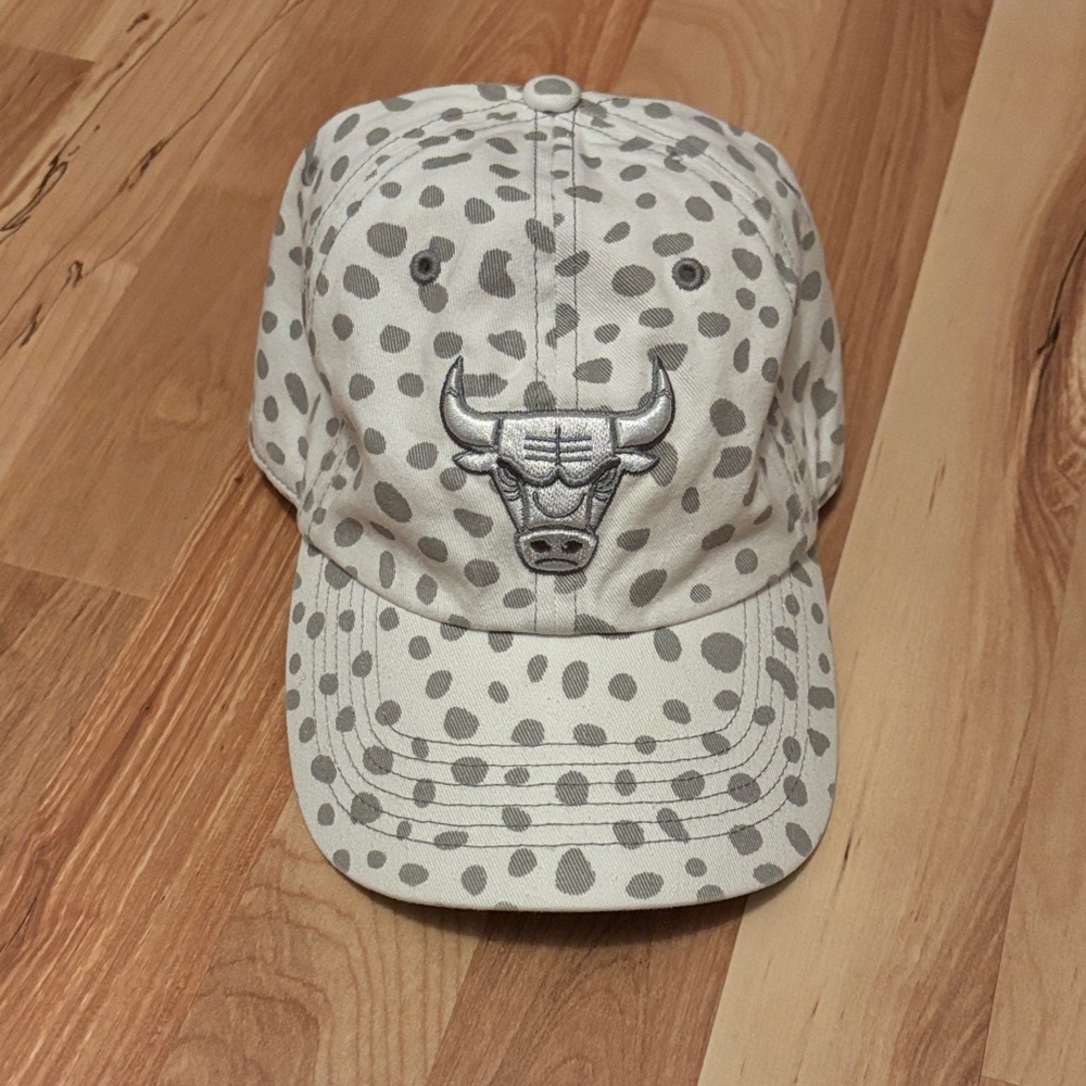 47 Brand Chicago Bulls Gray Polka Dot Cap